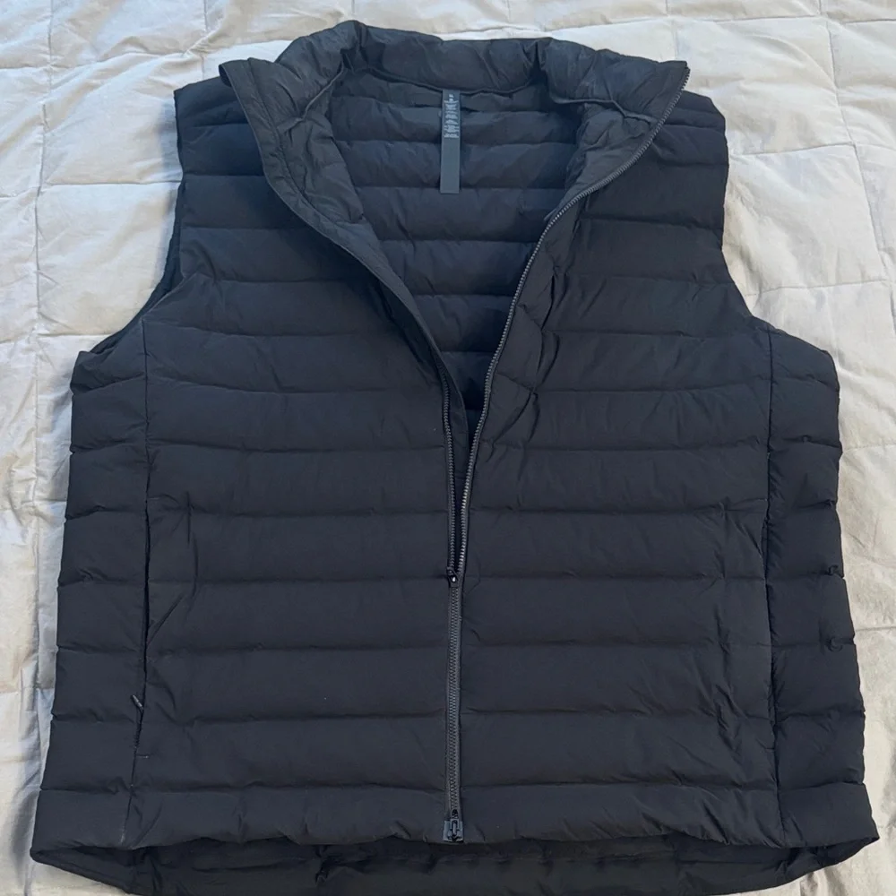Lululemon Men's navigation down Black Vest size XL excellent condition - Picture 3 of 4